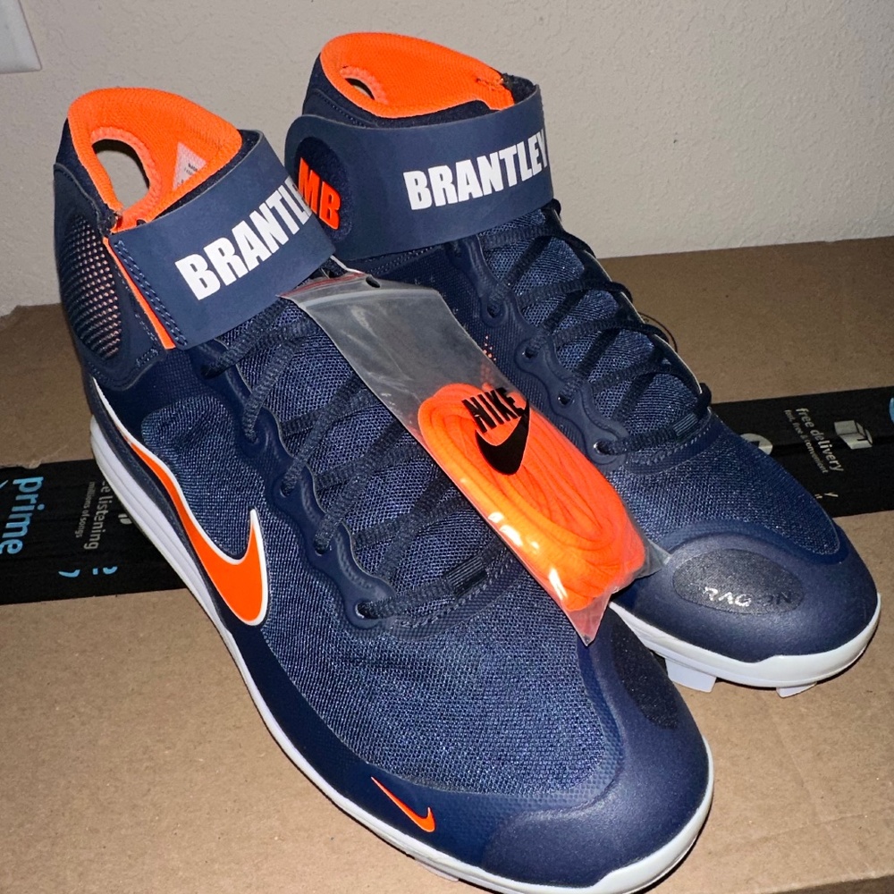 Men’s Nike baseball cleats size 13